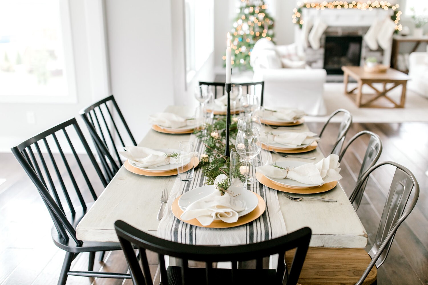 How to Host A Stress-free Christmas Dinner