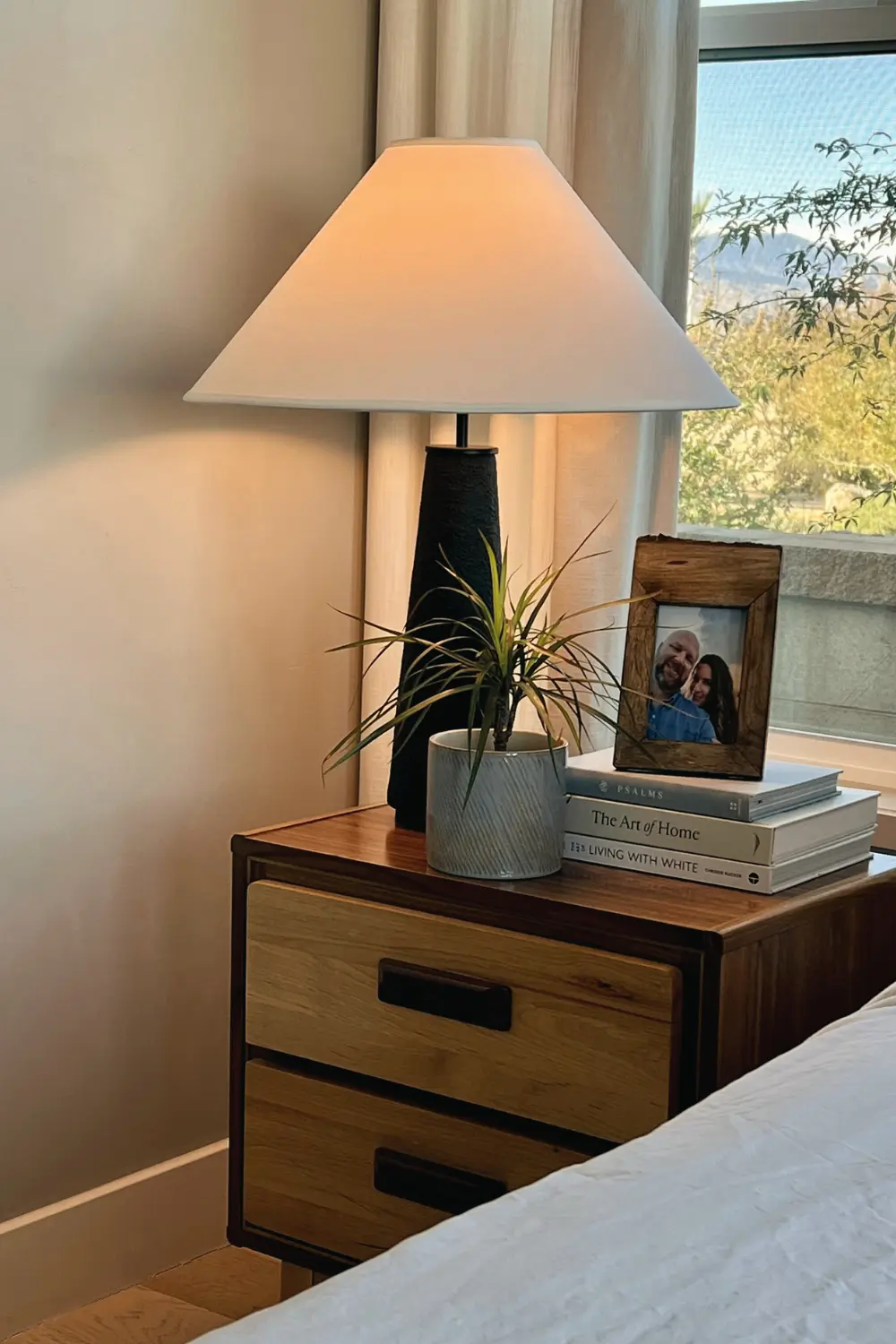 perfect nightstand decor - 2025-10-11T163320.757 perfect nightstand decor